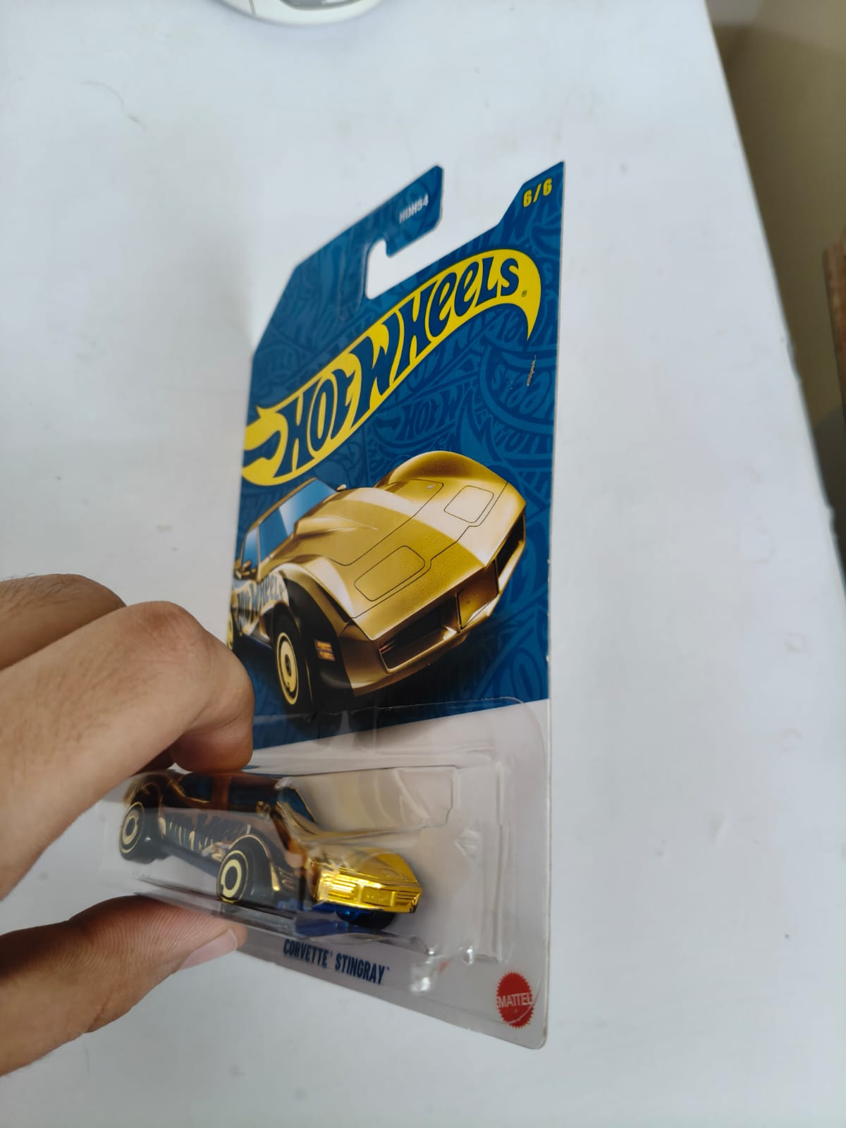 Hot Wheels Corvette Stingray (Broken Blister)