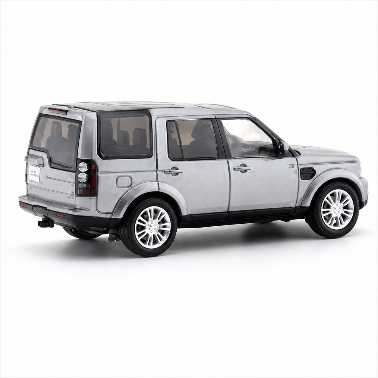 Whelart Land Rover Discovery Silver Edition 1:64 Die-Cast Model Car with Acrylic Display Case