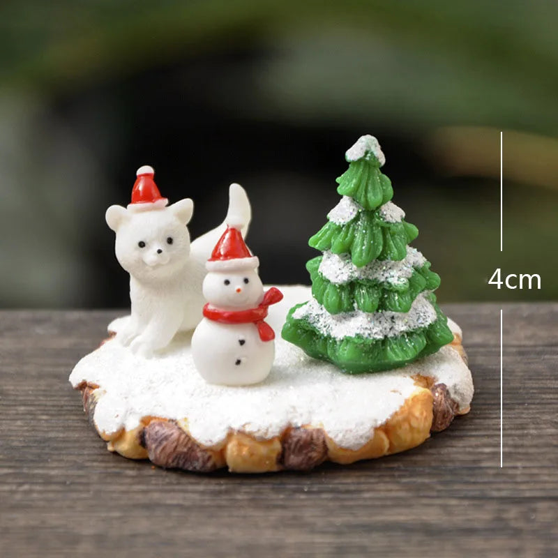 Cute Christmas Decor Figure (Set of 4)