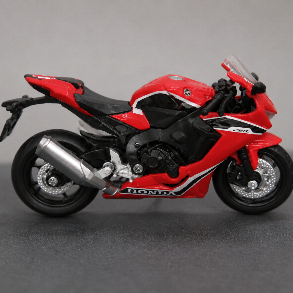 Unleash the Fireblade Legacy – Honda CBR 1000RR 1:18 Scale Model