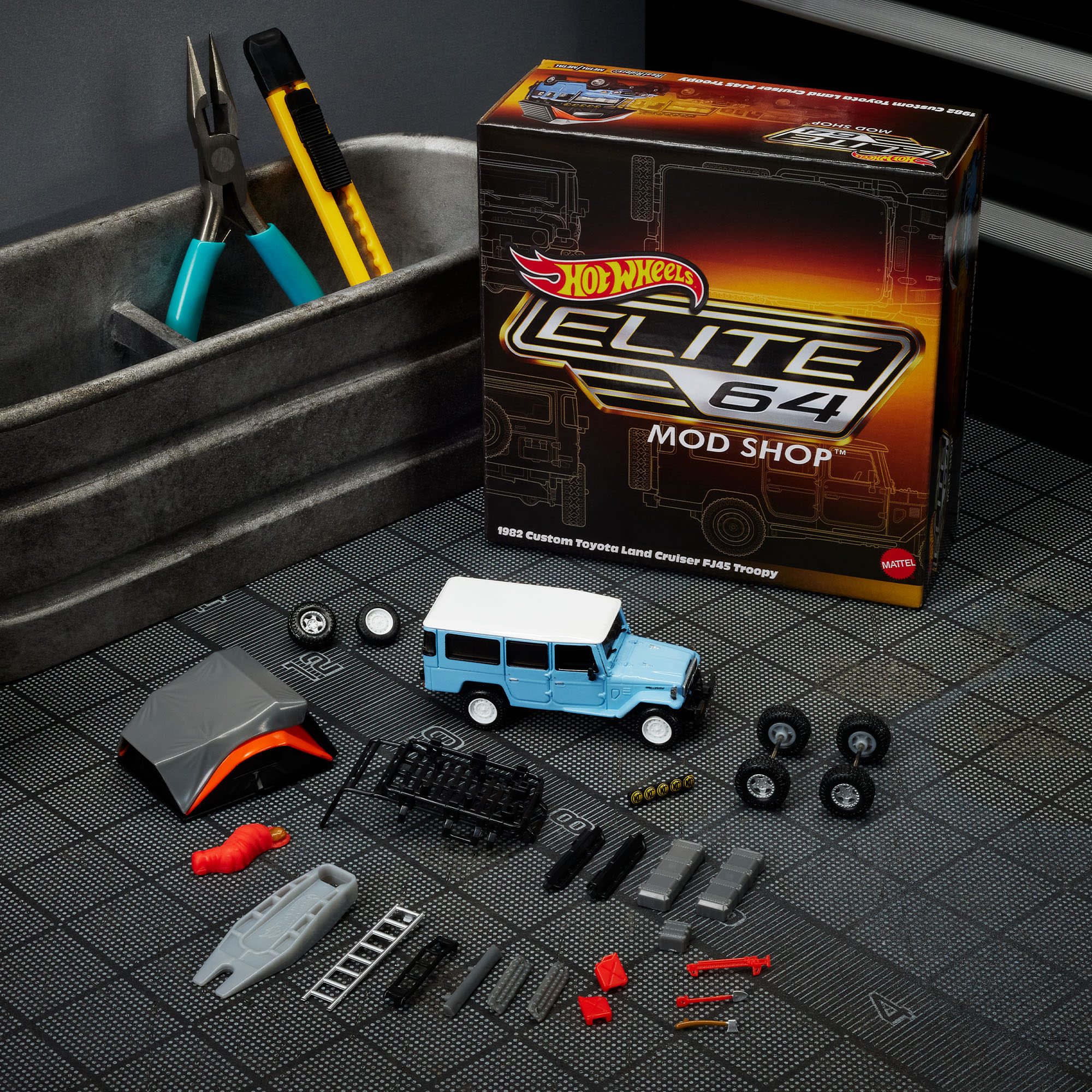Hot Wheels Elite 64 Mod Shop 1982 Custom Toyota Land Cruiser FJ45 Troopy – 1:64 Scale Die-Cast Model Car