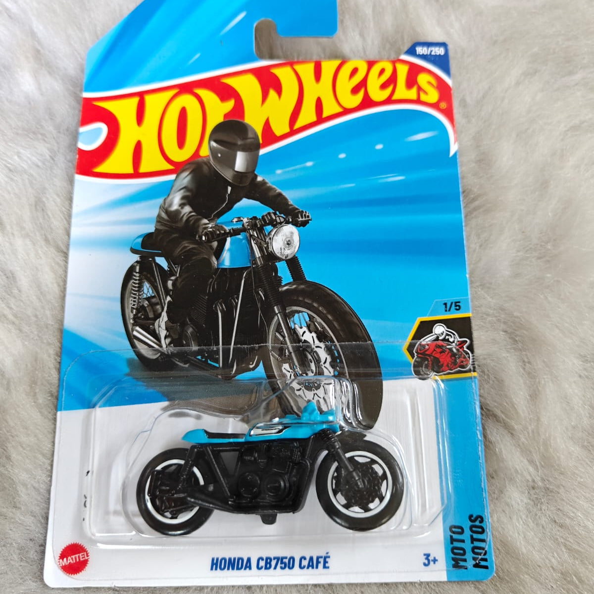 Hot Wheels Imported Mainline P Case Vehicle Collection - Honda CB750 Cafe