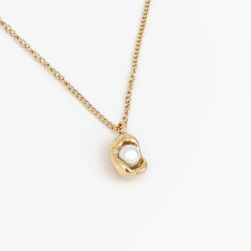 The Nestled Pearl Necklace