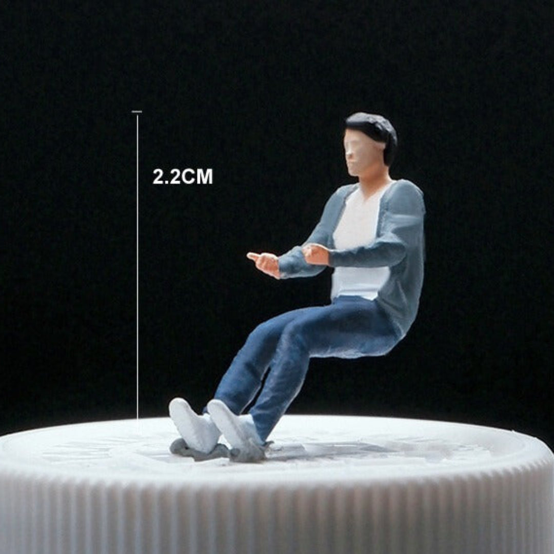 Miniature Racing Arcade Game 1:64 Scale Diorama with Driver Figure