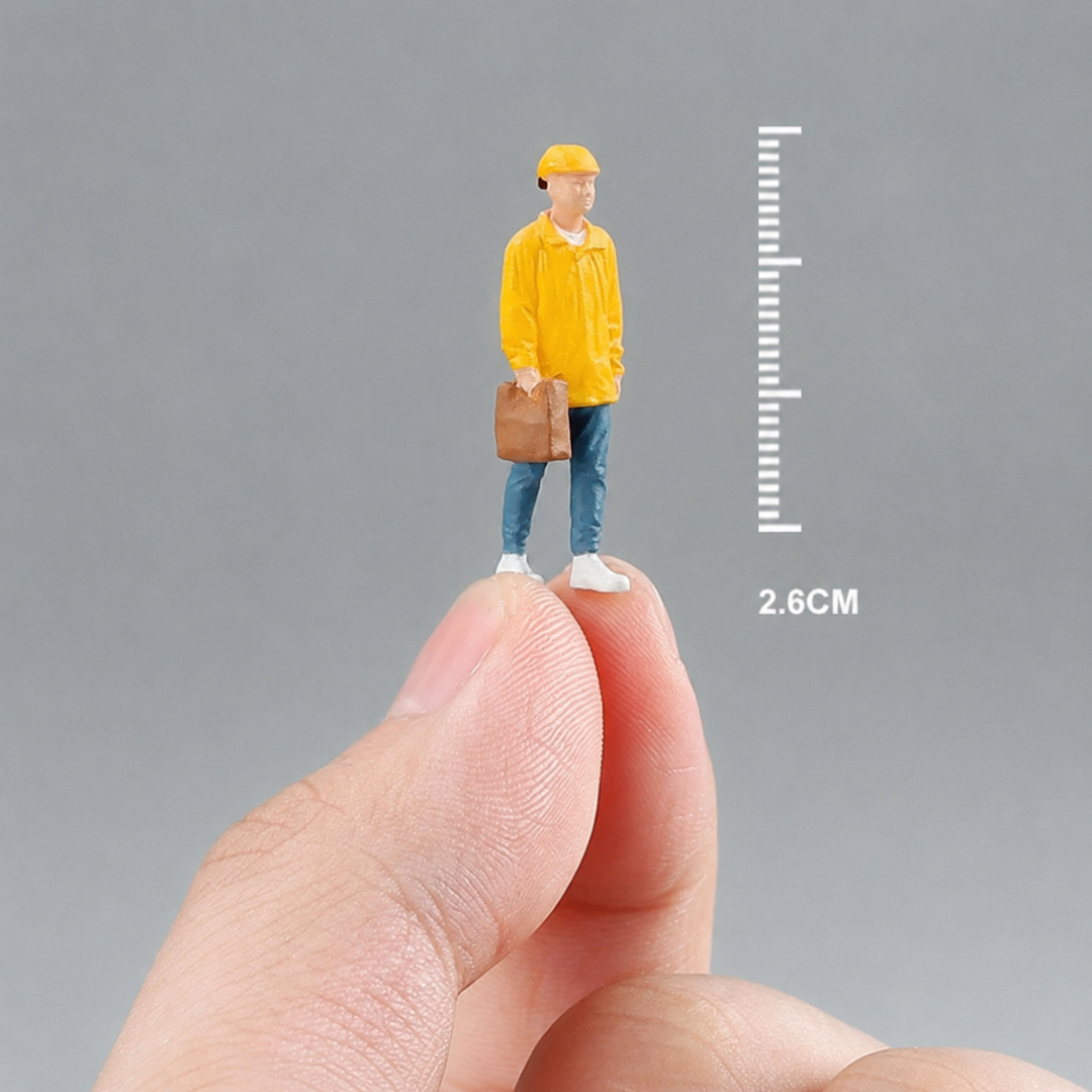 Miniature Yellow Raincoat Men Figure 1:64 Scale 2.6cm –  Diecast Diorama Accessory