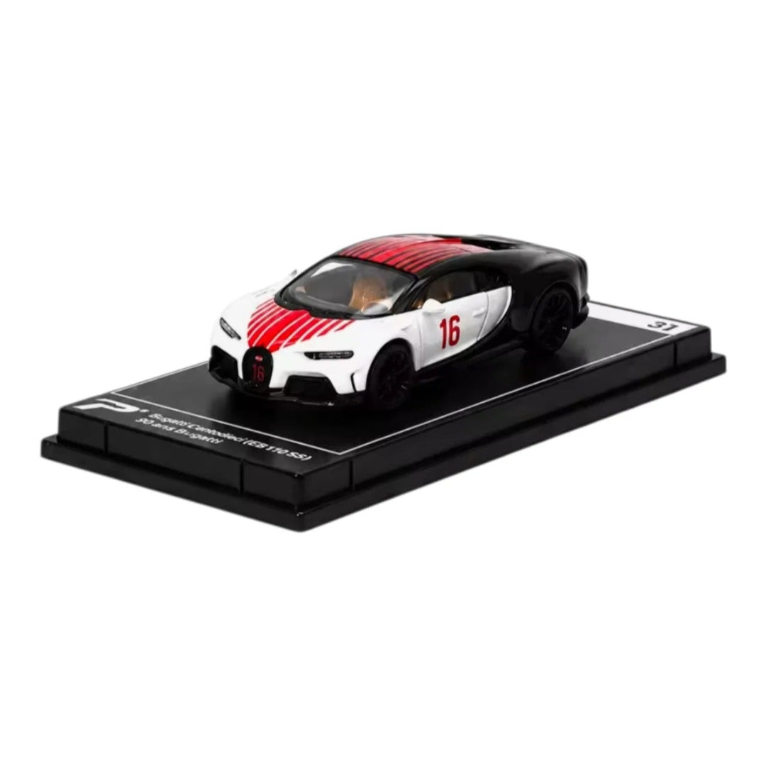 PosterCars Bugatti Chiron Supersport Blanc #31 Hypercar League Collection 1:64 Diecast Model Car