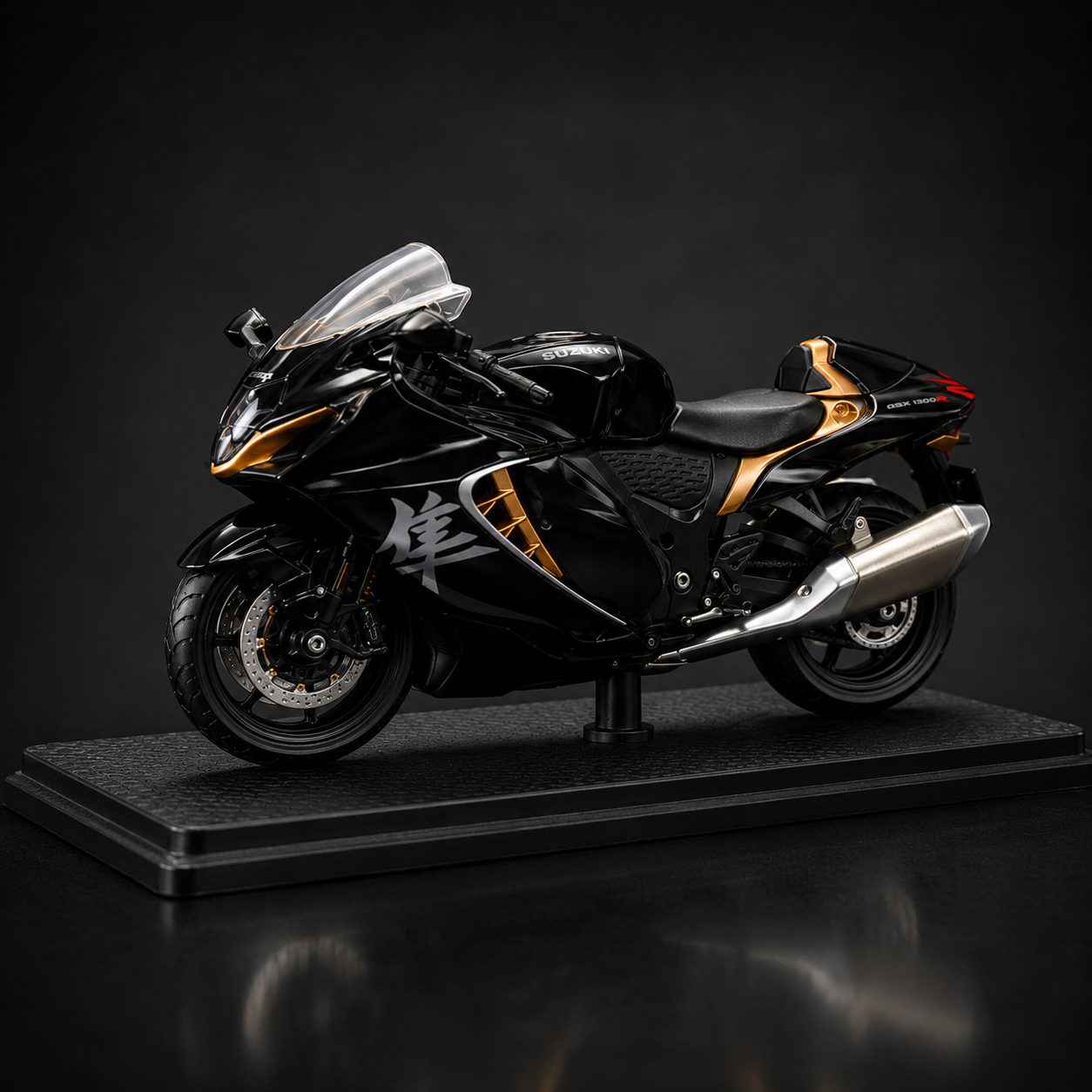 Suzuki Hayabusa GSX1300R Diecast Model – Premium Black & Gold Edition 1:18 Scale Replica