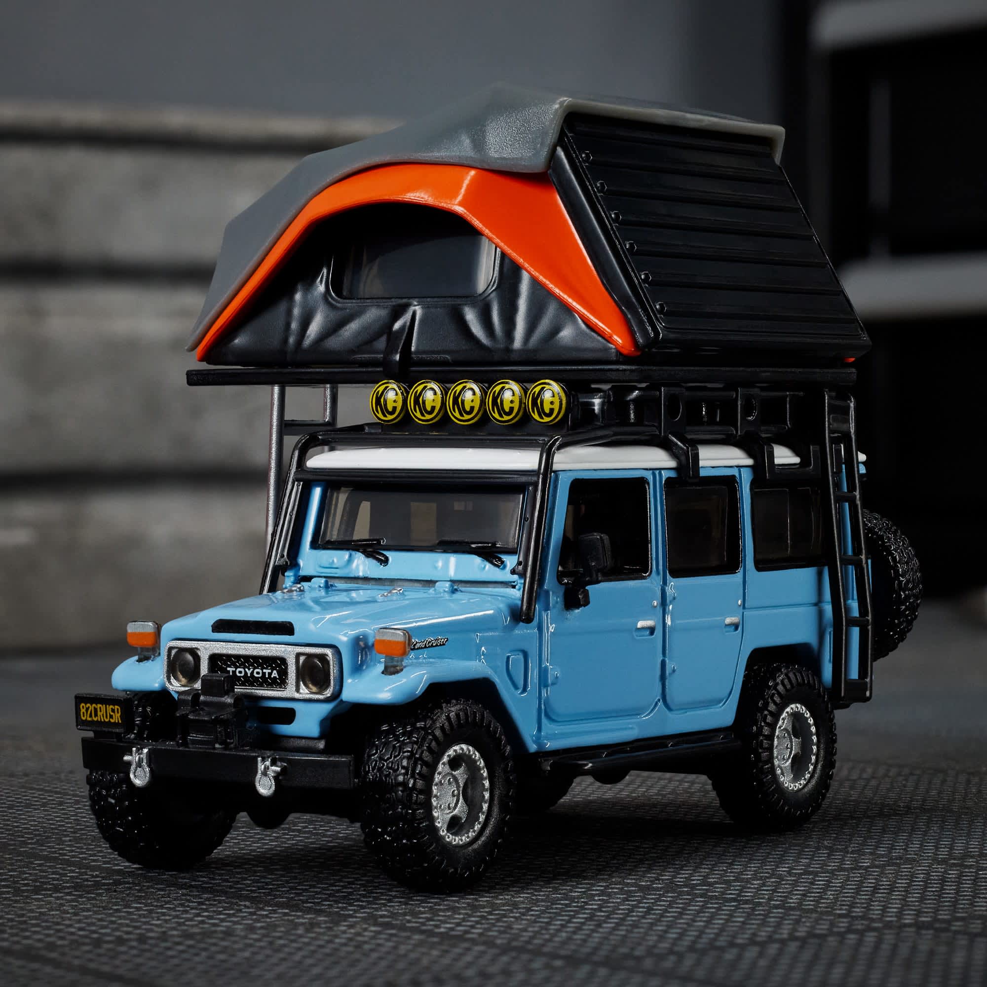 Hot Wheels Elite 64 Mod Shop 1982 Custom Toyota Land Cruiser FJ45 Troopy – 1:64 Scale Die-Cast Model Car