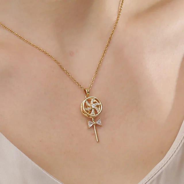 Rotating Pendant Necklace - ThePeppyStore