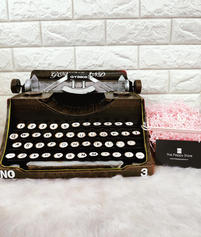 Vintage Typewriter Collectable Show Piece (No Cod Allowed On This Product) - Prepaid Orders Only