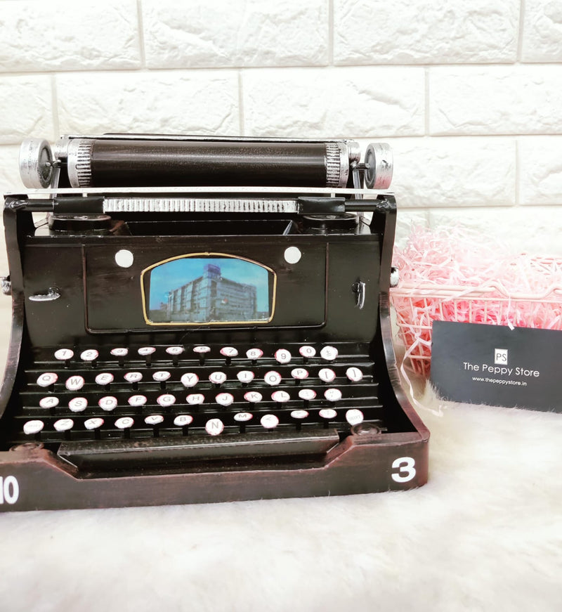 Retro Typewriter Collectable Show Piece (No Cod Allowed On This Product) - Prepaid Orders Only