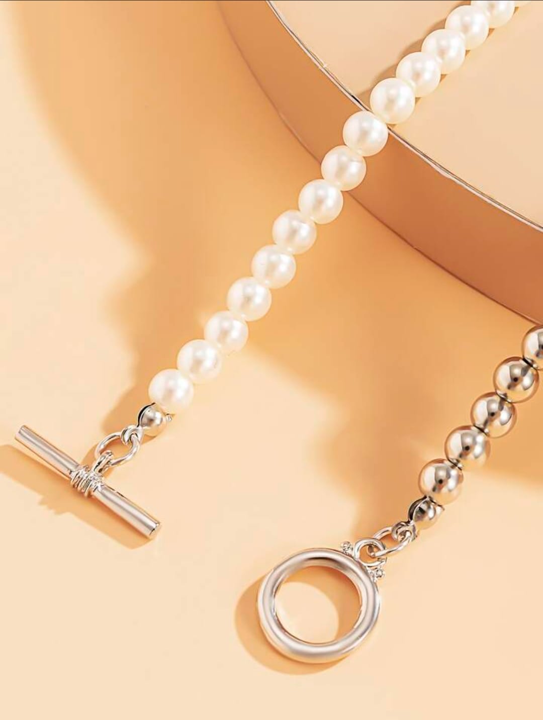 Faux Pearl Choker Necklace