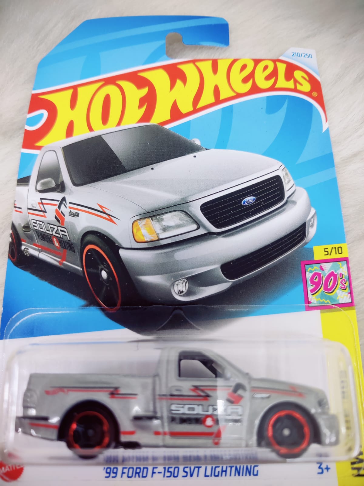 Hot Wheels '99 Ford F-150 SVT Lightning Vehicle Exclusive Collection - No Cod Allowed On this Product - Prepaid Orders Only