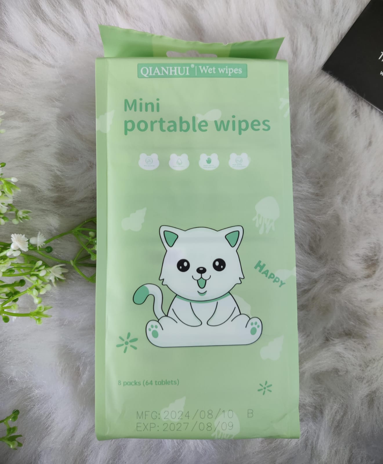 Mini Pocket Wet Wipes - Cat - Pack of 8*8 wipes each in each pack = 64 wipes