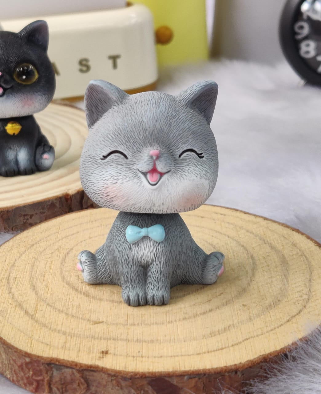 High quality Miniature Poly Resin Cat Bobblehead (Select from Drop Down)