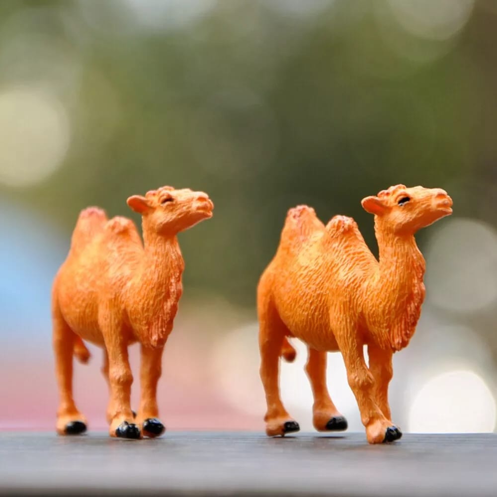 Cute Camel Figure (Set of 2)