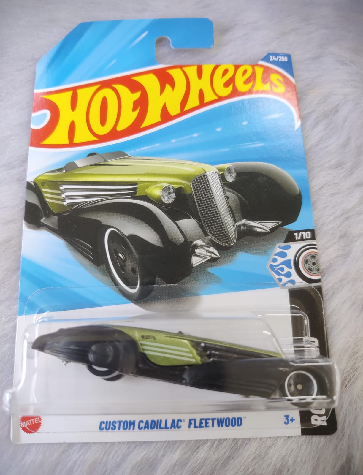 Hot Wheels Custom Cadillac Fleetwood Vehicle Exclusive Collection - No Cod Allowed On this Product - Prepaid Orders Only