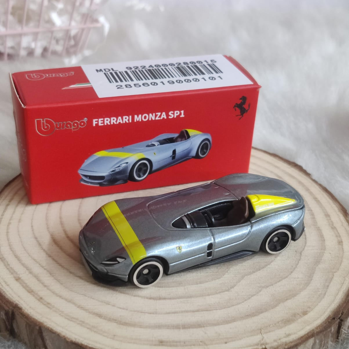 Official Bburago Ferrari Monza SP1 - 1 : 64 Diecast Scale Model