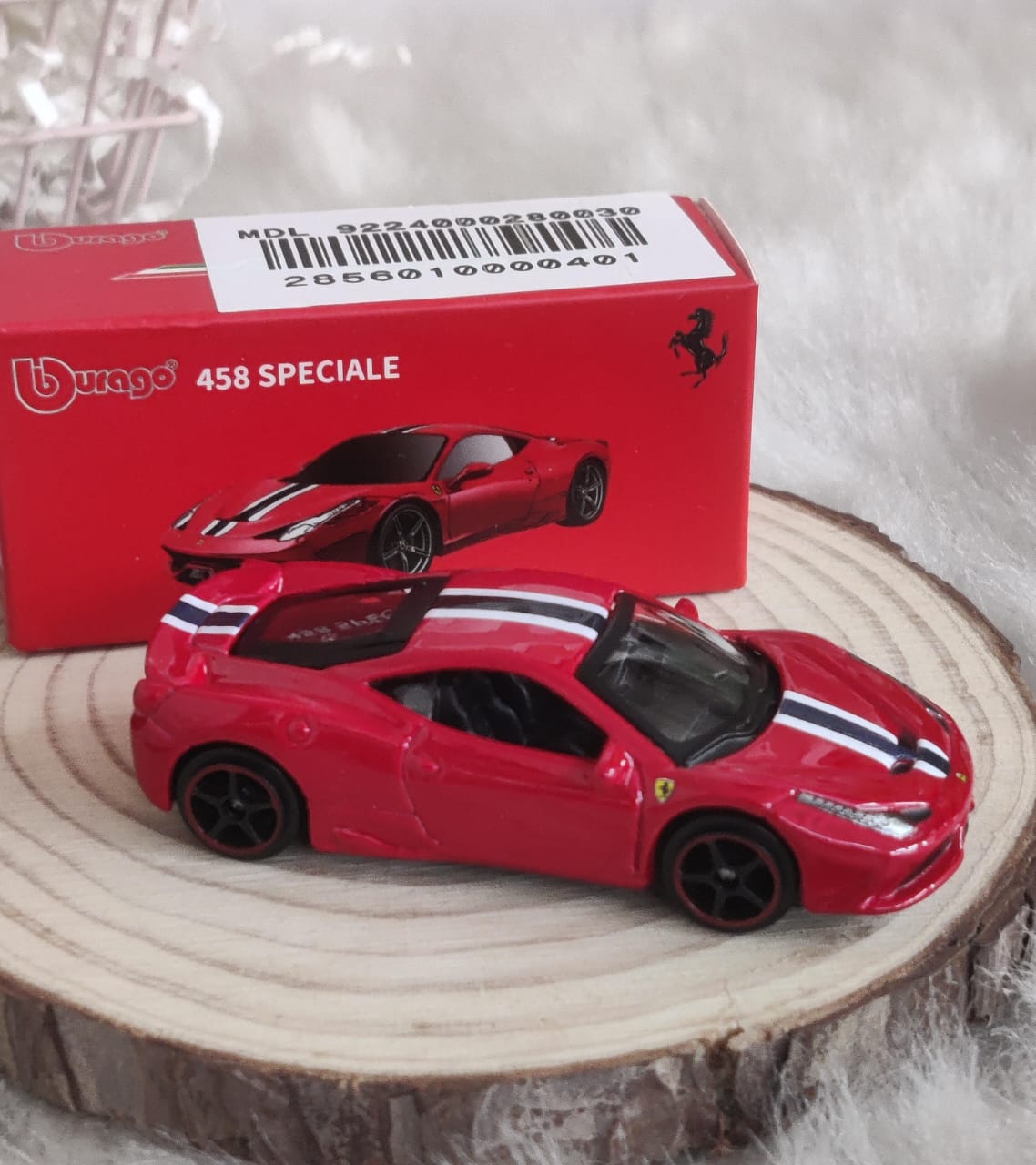 Official Bburago 458 Speciale - 1 : 64 Diecast Scale Model