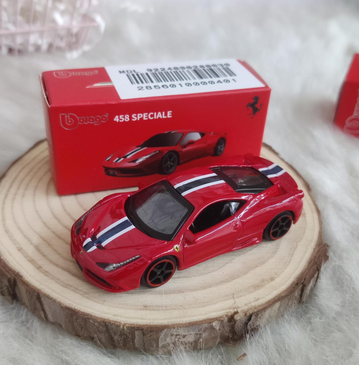 Official Bburago 458 Speciale - 1 : 64 Diecast Scale Model