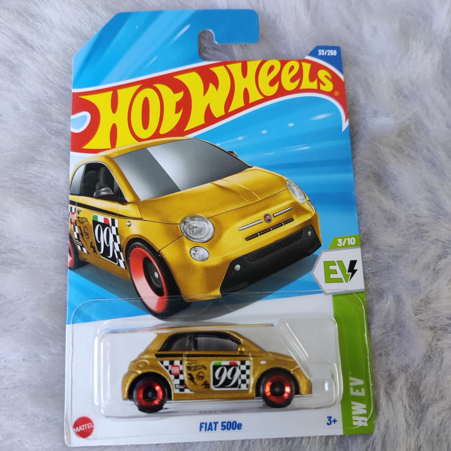 Imported Fiat 500e Hot Wheels vehicle Exclusive Collection 2025 C and D Case- The Peppy Store