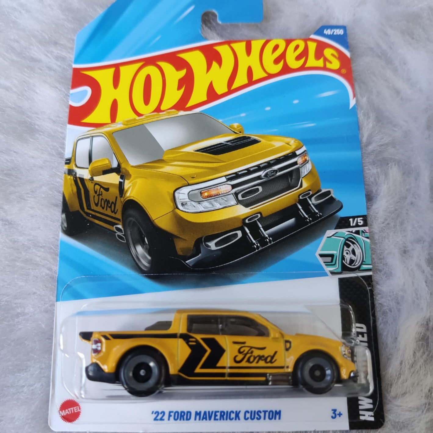 Hot Wheels Imported '22 Ford Maverick Custom Vehicle Exclusive Collection 2025 C and D Case