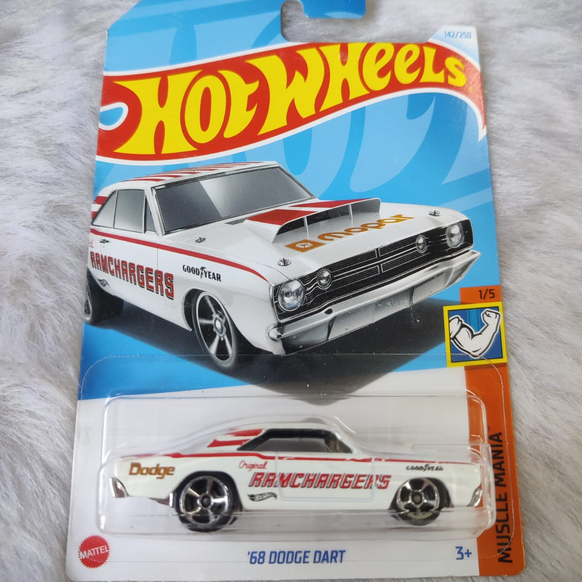 Hot Wheels Imported '68 Dodge Dart Vehicle Exclusive Collection