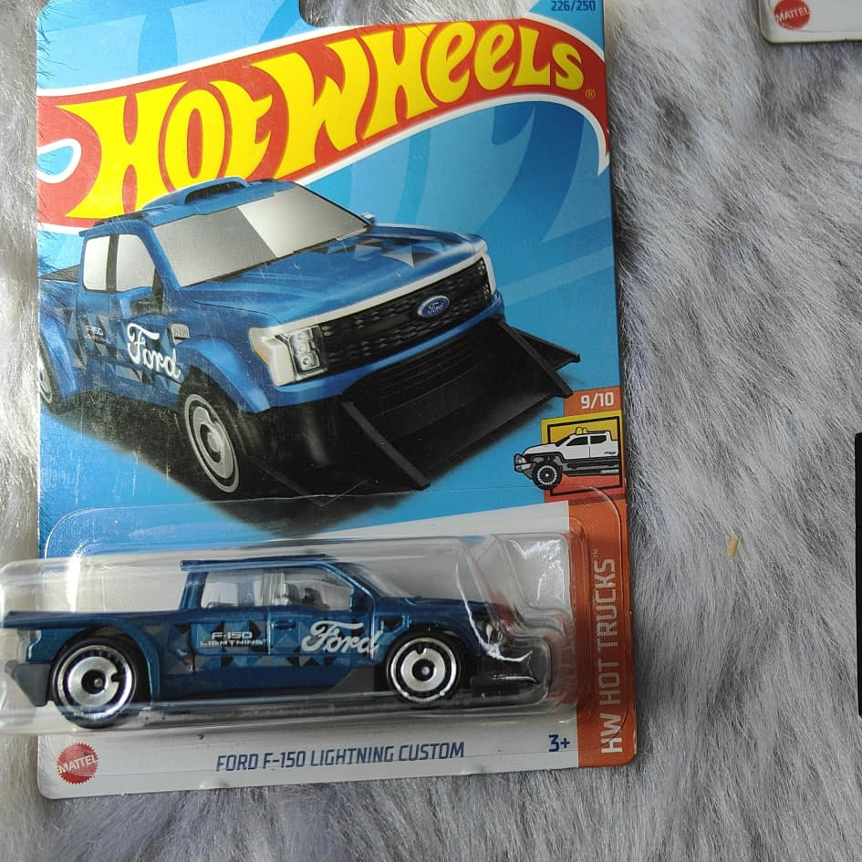 Hot Wheels Imported Ford F-150 Lightning Custom Vehicle Exclusive Collection