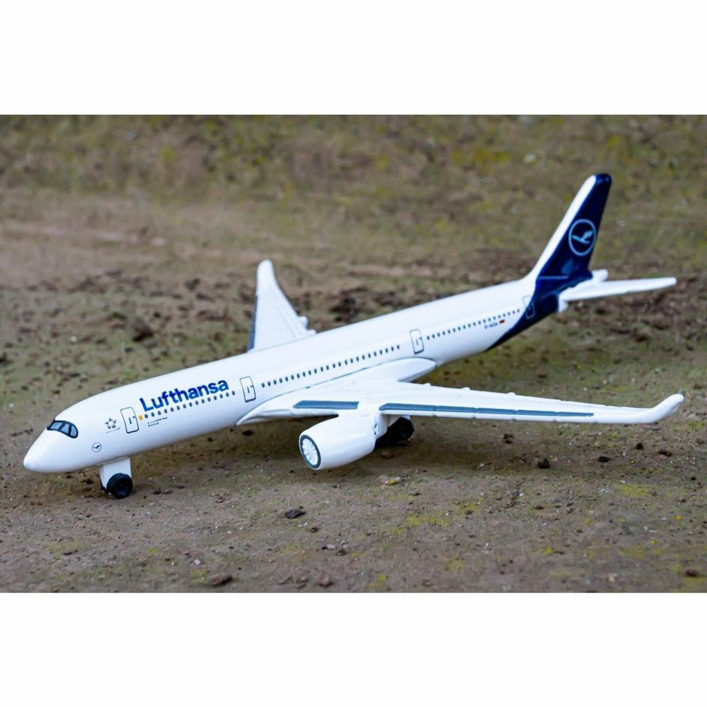 Majorette Airplanes - Airbus A350-900 - Lufthansa