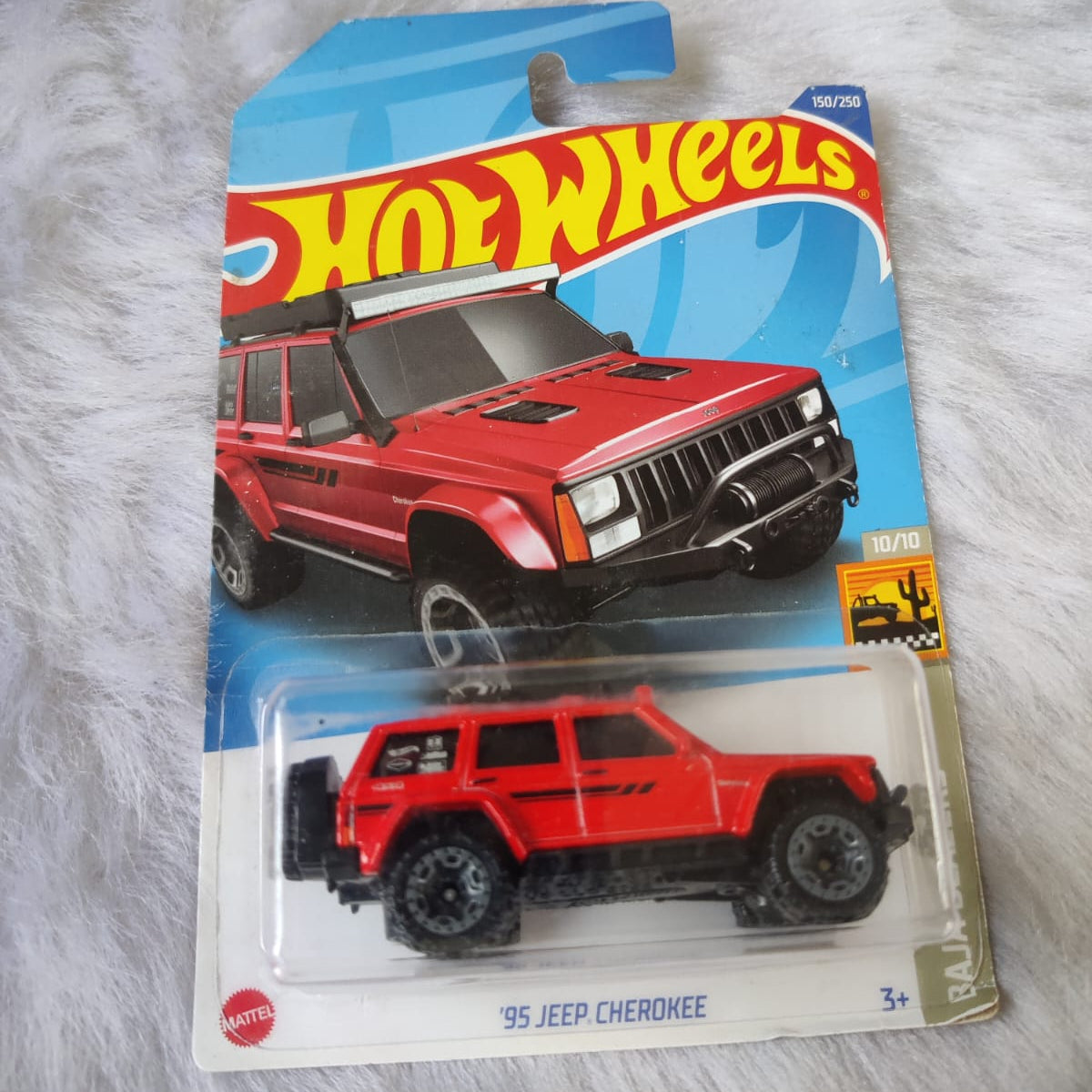 Hot Wheels Imported '95 Jeep Cherokee Vehicle Exclusive Collection