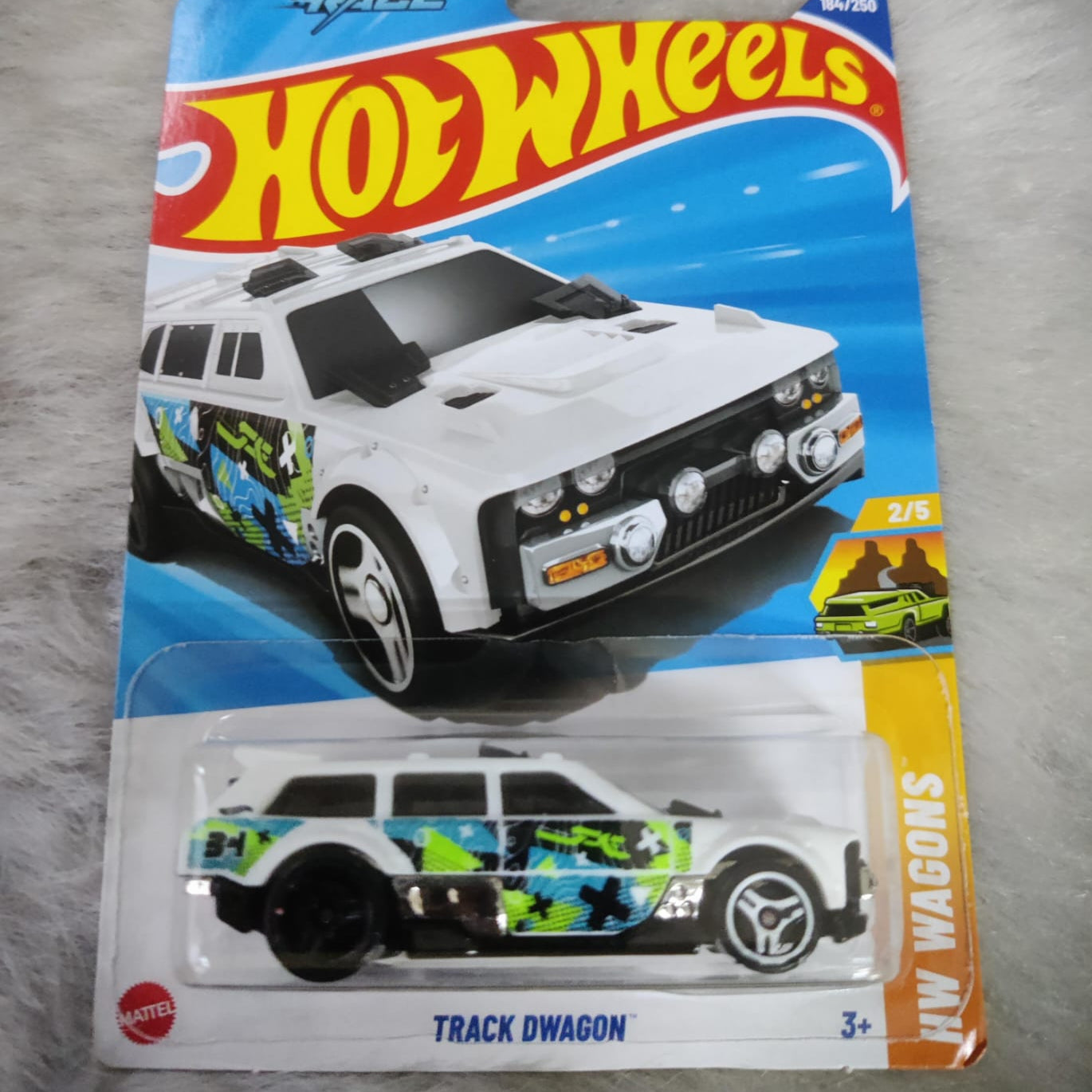 Hot Wheels Imported 2025 J and K Case Vehicle Exclusive Collection - Track Dwagon