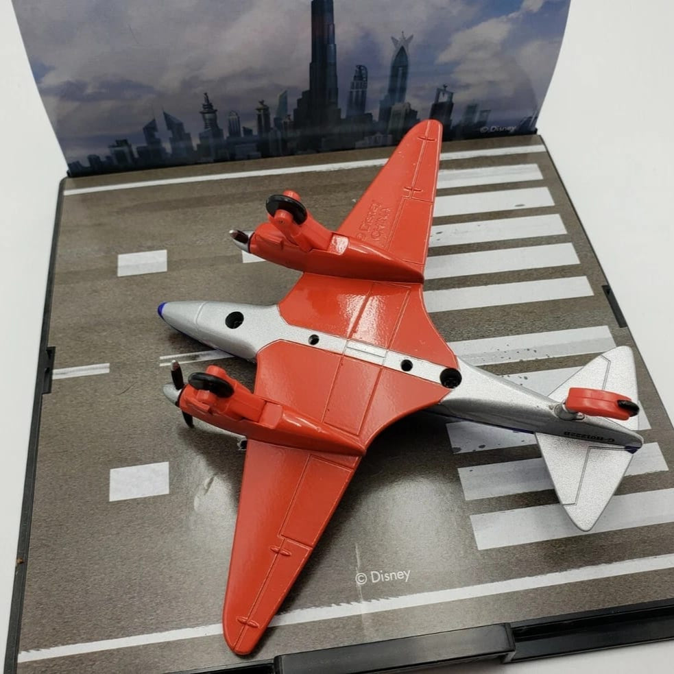 Disney Planes - Bulldog - Scale 1 : 43 Die Cast Plane Wih Acrylic Case