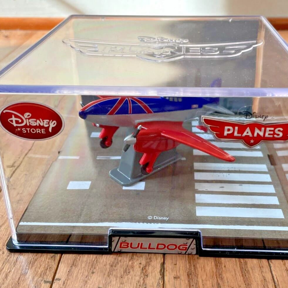 Disney Planes - Bulldog - Scale 1 : 43 Die Cast Plane Wih Acrylic Case