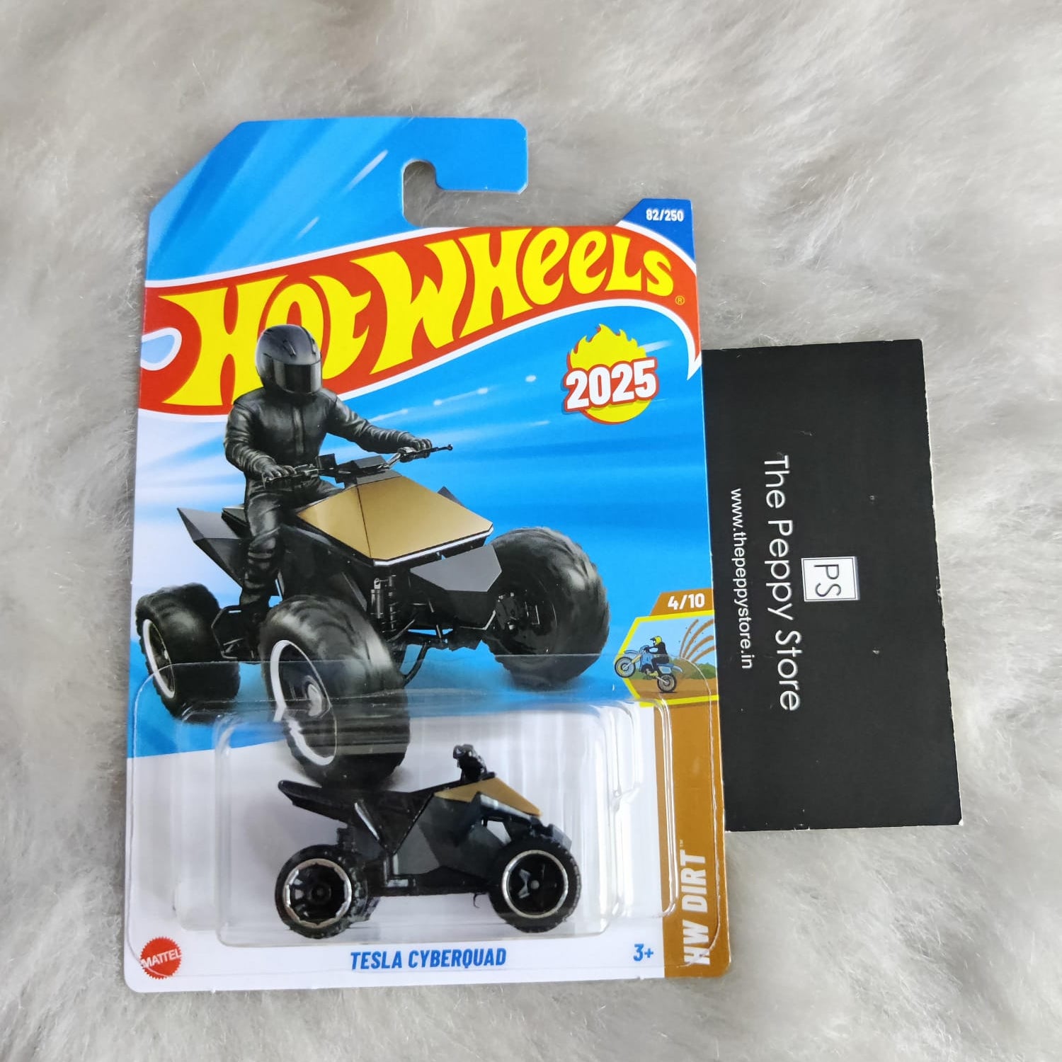 Hot Wheels 2025 L and M Case Vehicle Exclusive Collection - Tesla Cyberquad
