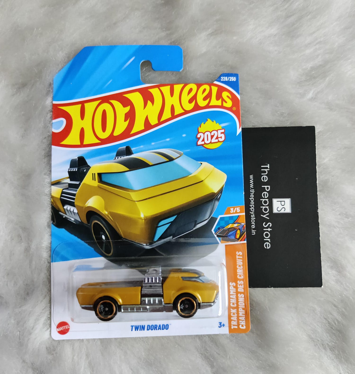 Hot Wheels 2025 L and M Case Vehicle Exclusive Collection - Twin Dorado