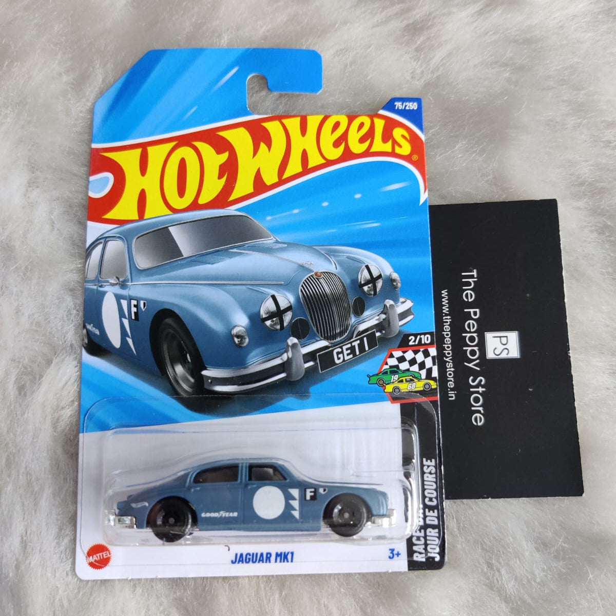 Hot Wheels 2025 L and M Case Vehicle Exclusive Collection - Jaguar MK1