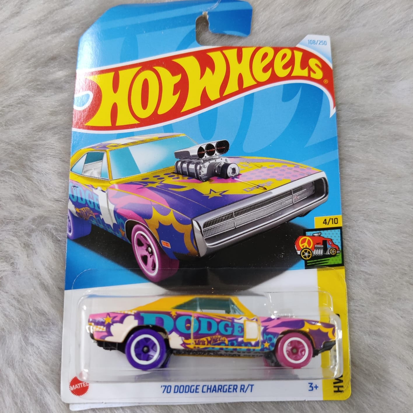 Hot Wheels Imported Rare Vehicle Collection - '70 Dodge Charger R/T - G hook bend - Car In Mint Condition