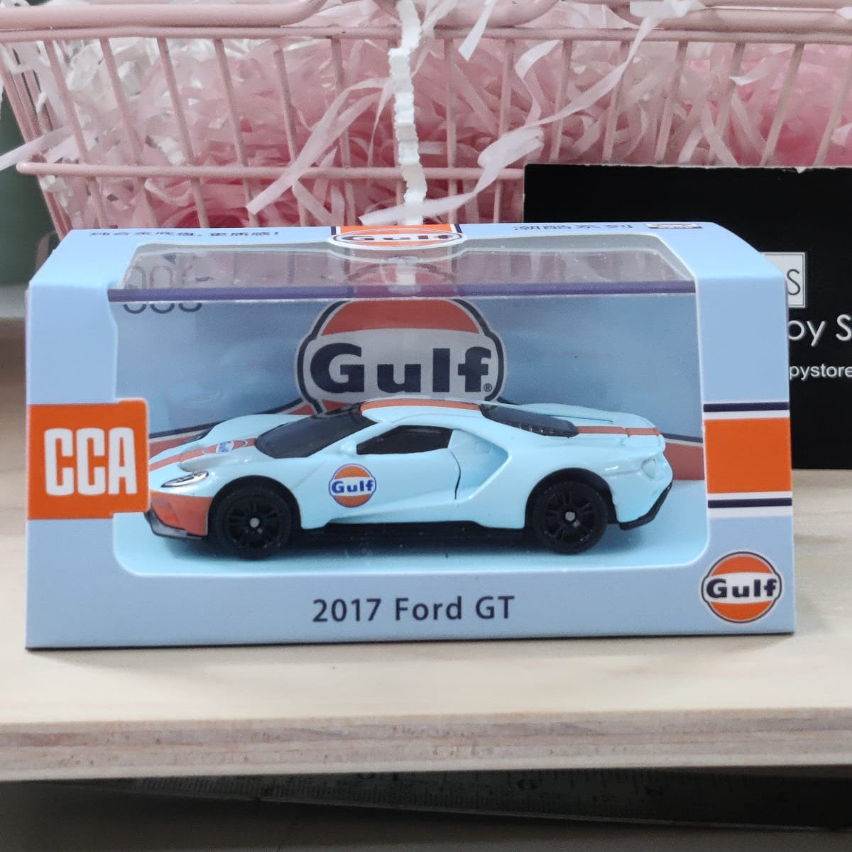 Scale 1 : 64 CCA Premium 2017 Ford GT Diecast Metal Model Car With Acrylic Case