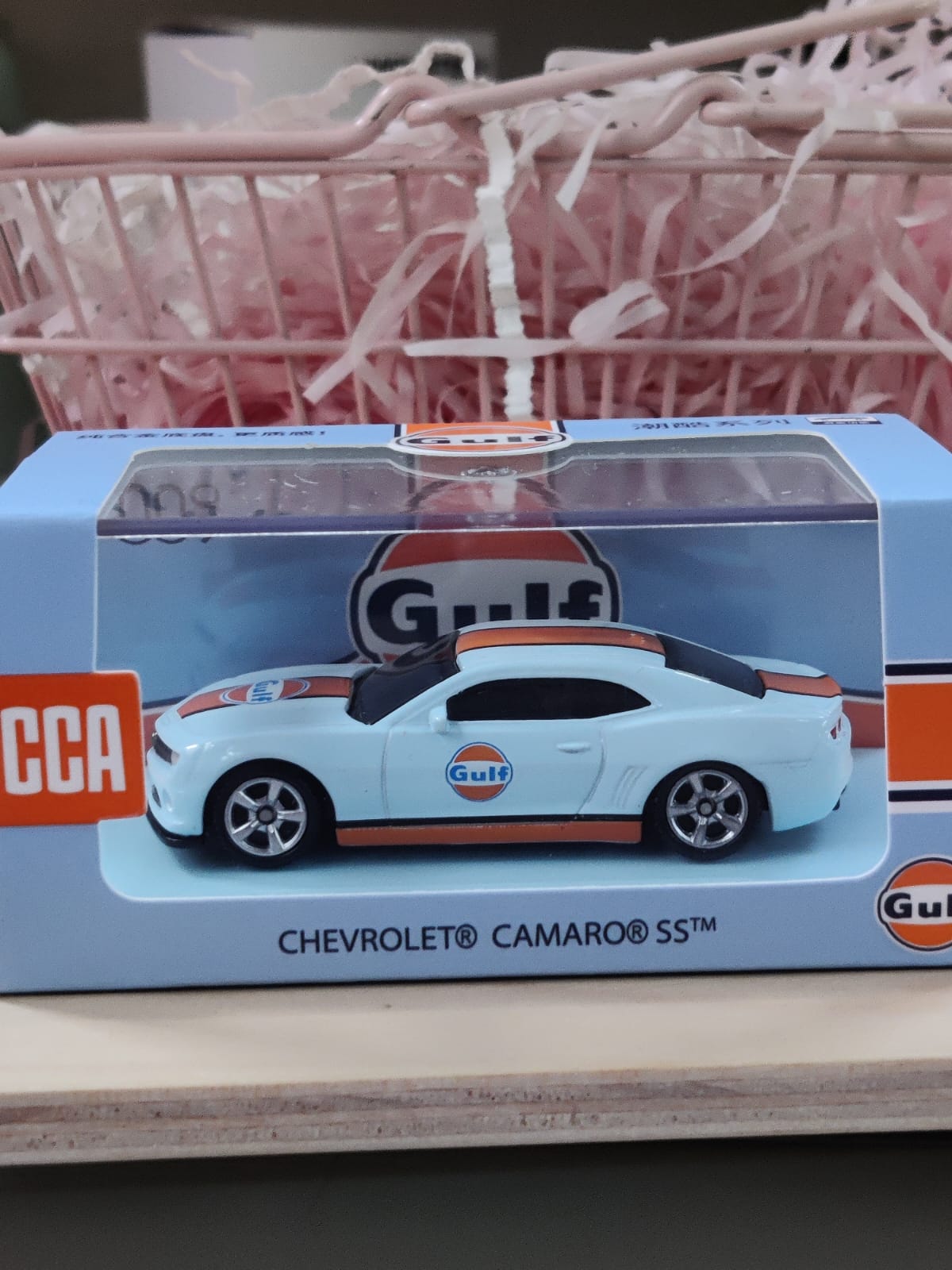 Scale 1 :64 CCA Chevrolet Camro Metal Model Car With Acrylic Case