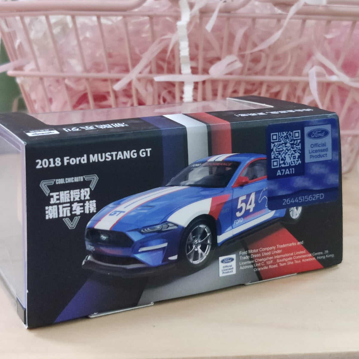 Scale 1 :64 CCA 2018 Ford Mustang GT Model Car With Acrylic Case