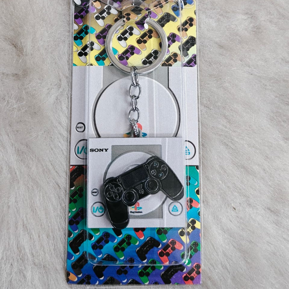 Gaming Controller Rotating Metal Keychain - Black