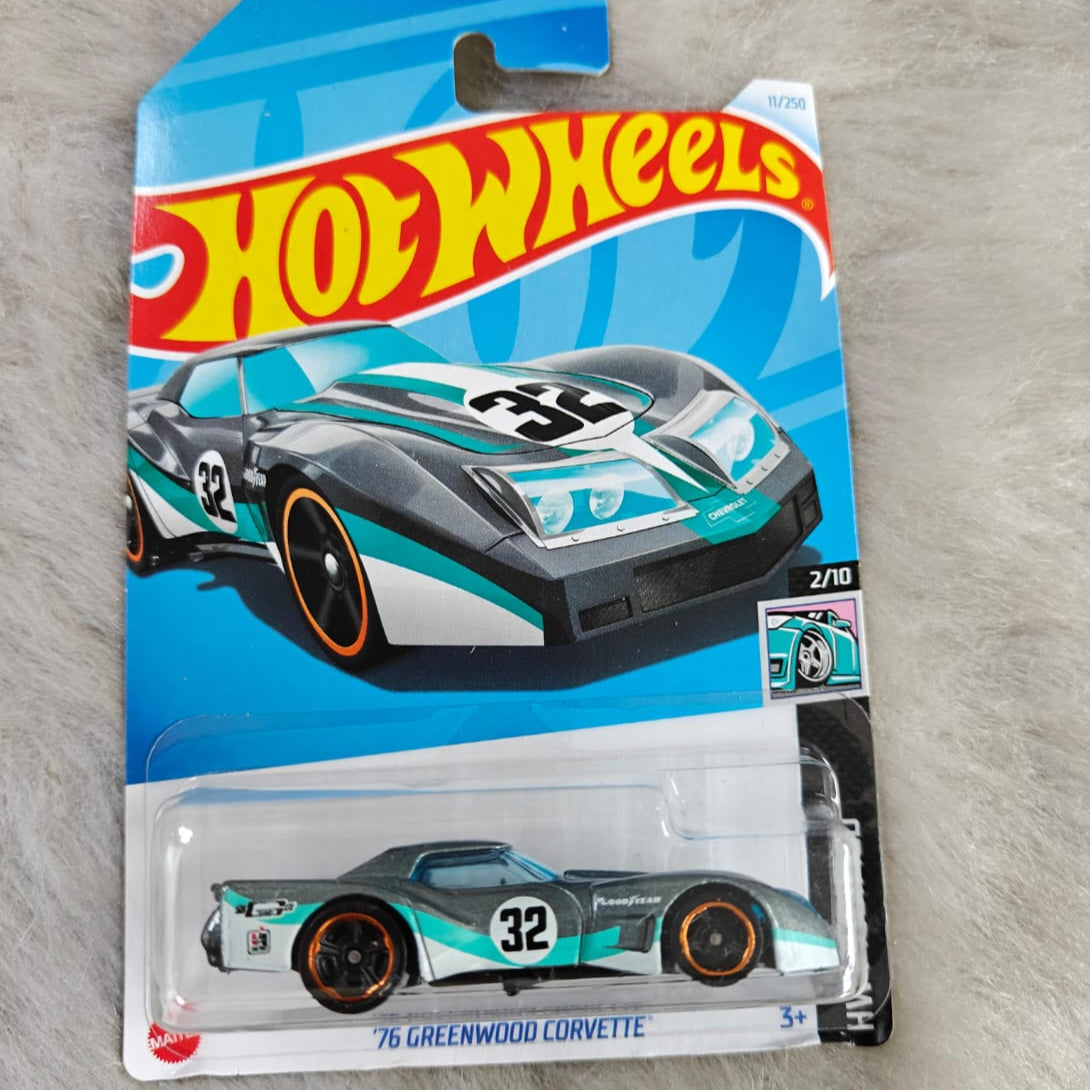 Hot Wheels Imported Rare Vehicle Collection - '76 Greenwood Corvette