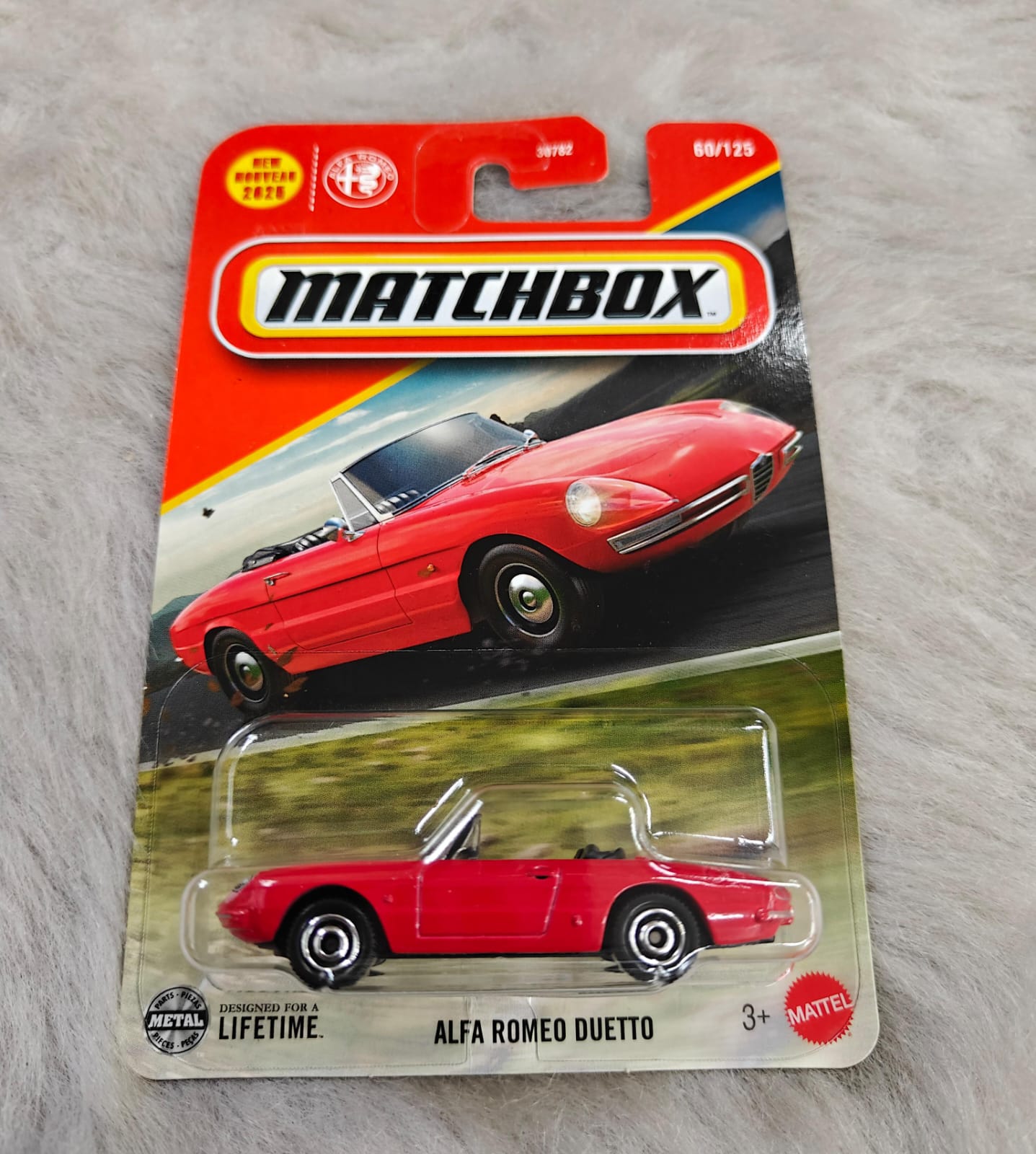 Matchbox Scale 1 : 64 Vehicles Exclusive Collection -Alfa Romeo Duetto