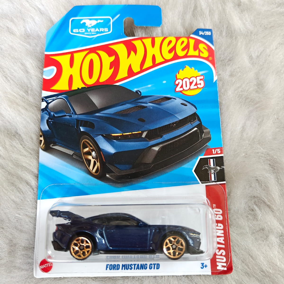 Hot Wheels P Case Vehicle Collection - Ford Mustang GTO