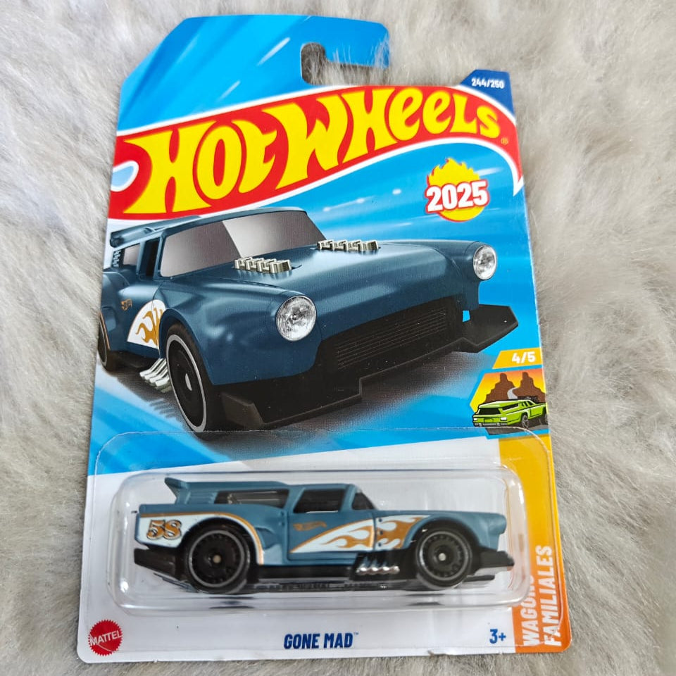 Hot Wheels P Case Vehicle Collection - Gone Mad