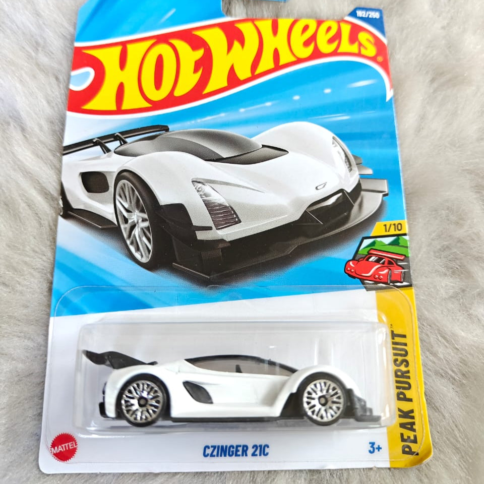 Hot Wheels P Case Vehicle Collection -  Czinger 21C