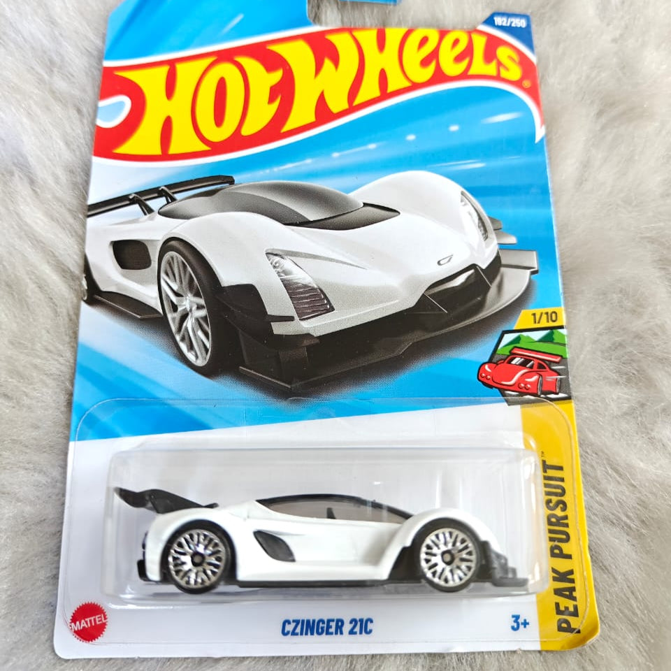 Hot Wheels P Case Vehicle Collection -  Czinger 21C