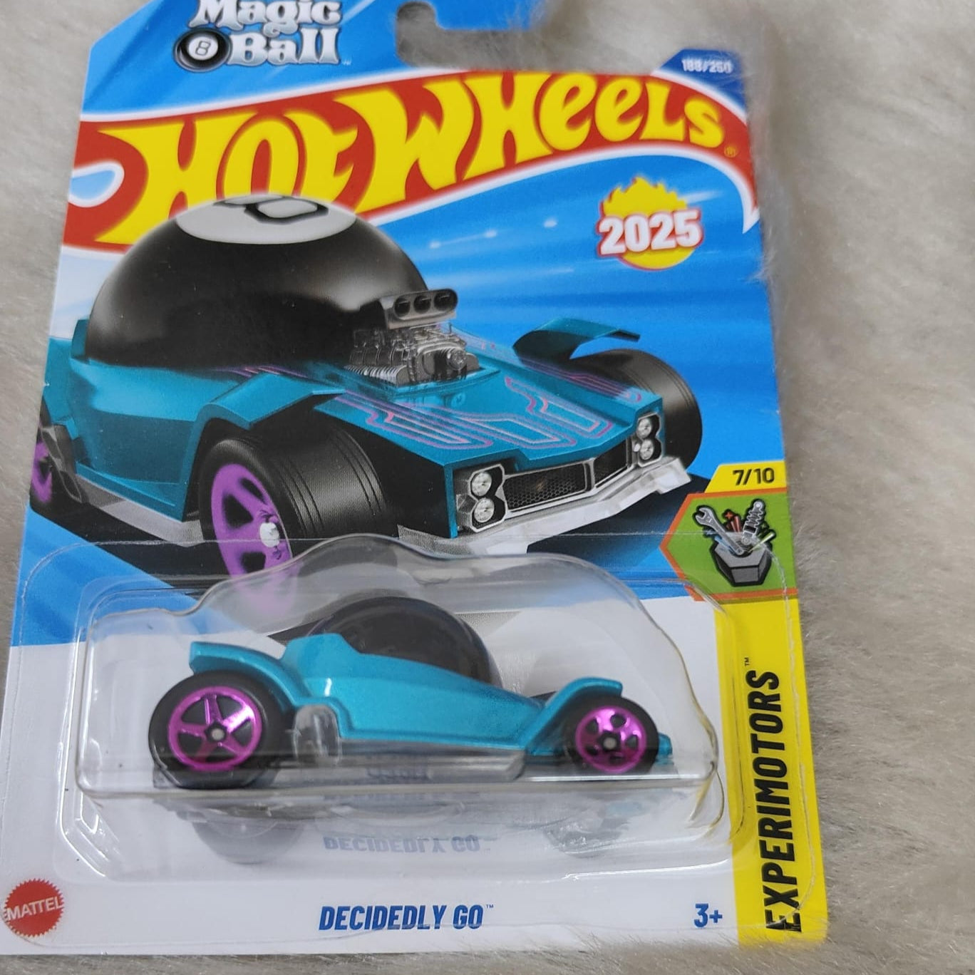 Hot Wheels Q case 2025 Vehicle Collection - Decidedly Go
