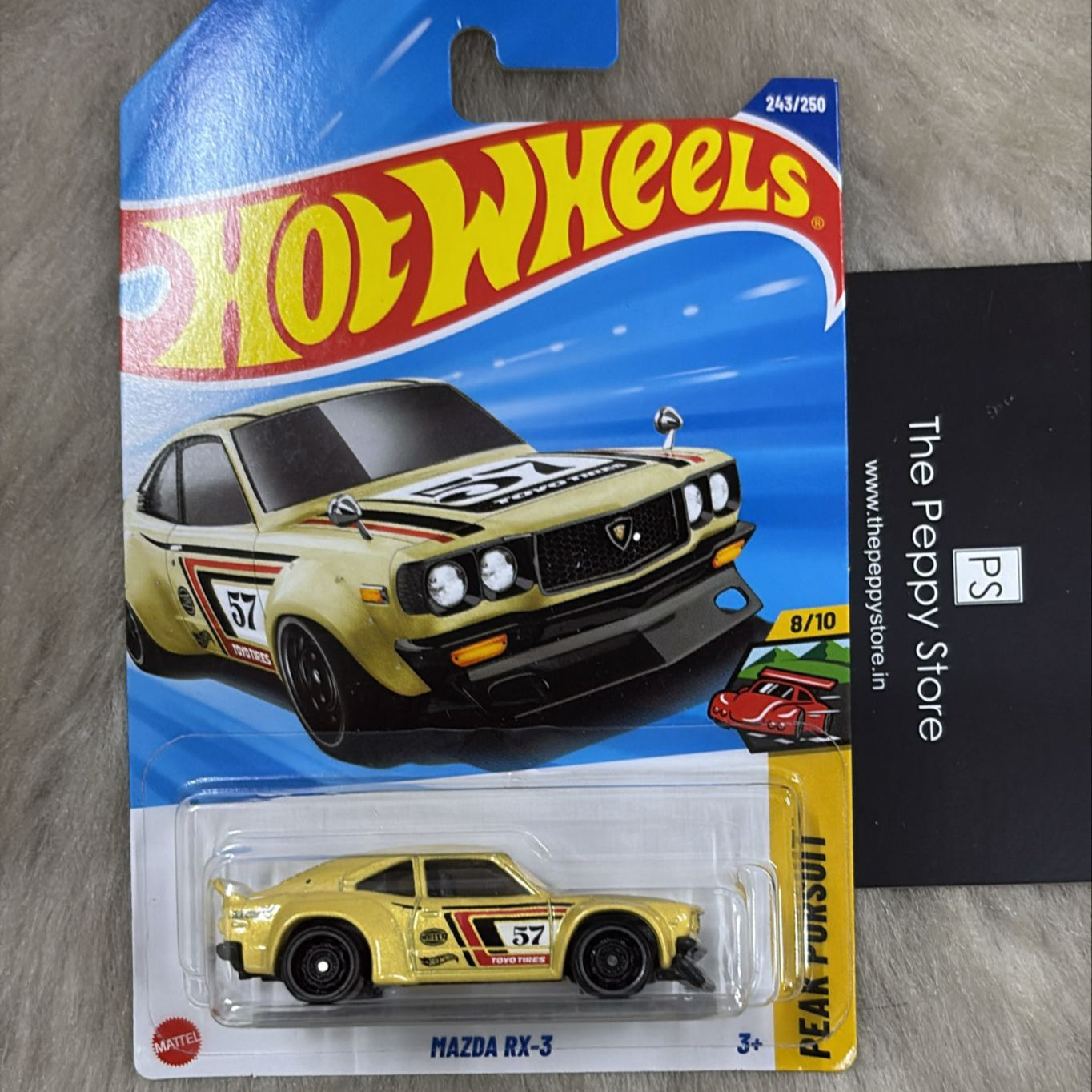 Hot Wheels Q case 2025 Vehicle Collection - Mazda Rx-3