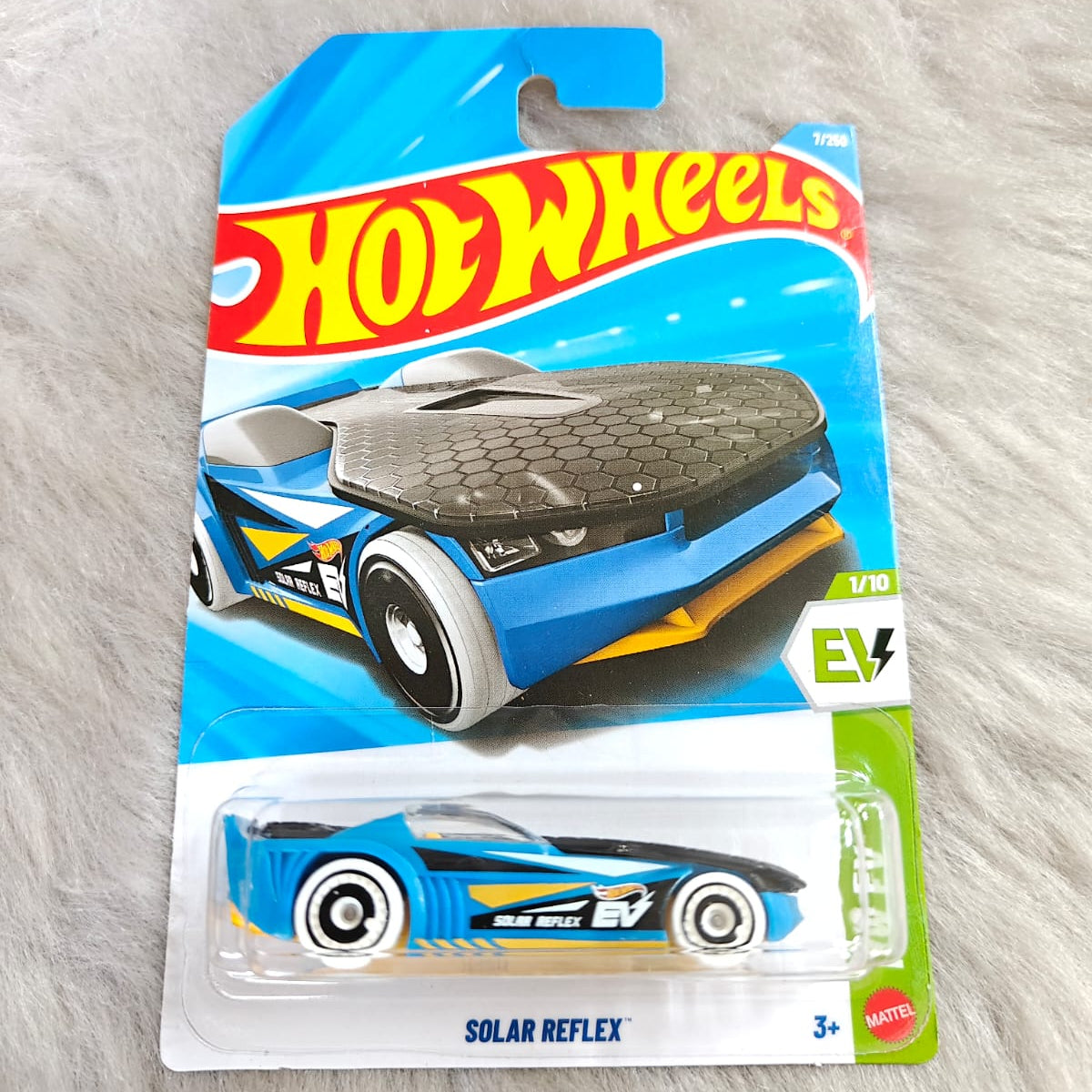 Hot Wheels 2026 A case Vehicle Collection - Solar Reflex
